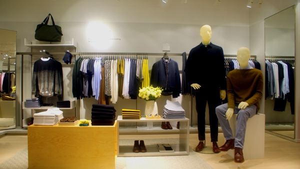 COS服裝專賣(mài)店-室內(nèi)效果圖